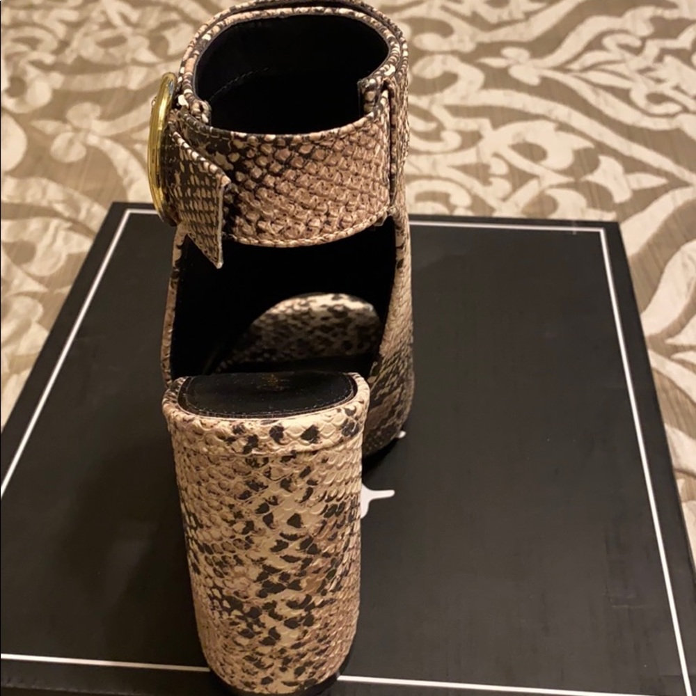 Shoes - Picture 7 of 7